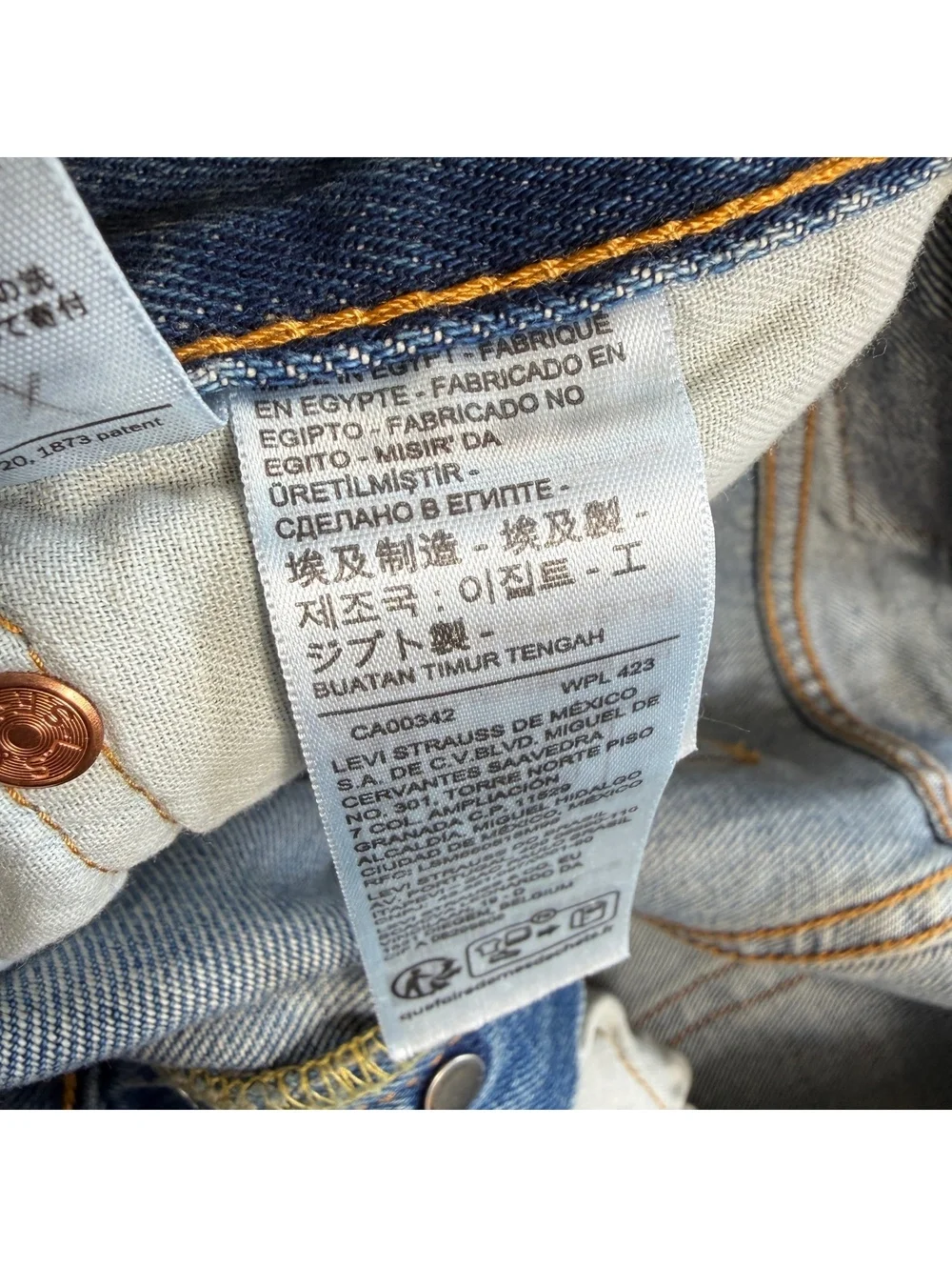 Levis 501 Original Fit Distressed Jeans Mens 34x30 Medium Wash Straight Leg